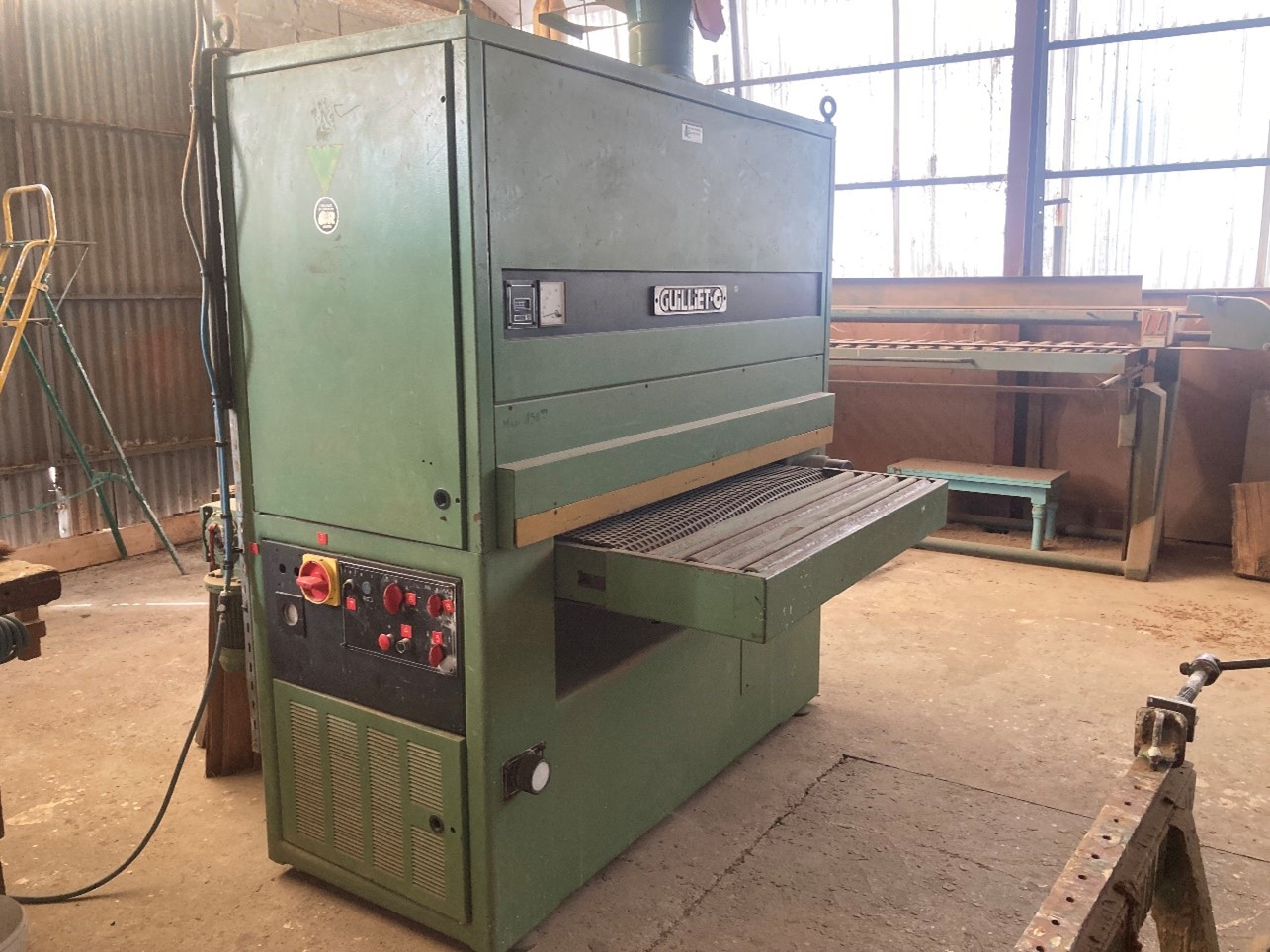 PONCEUSE-LARGE-BANDE