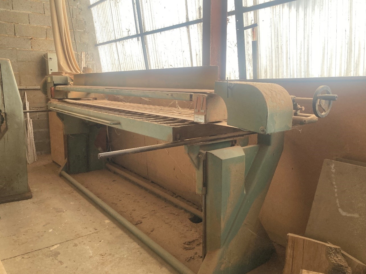 PONCEUSE-LONGUE-BANDE